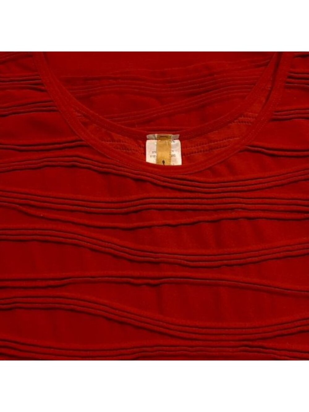 sleeveless Top~ Stretch~ Red - Picture 6 of 9